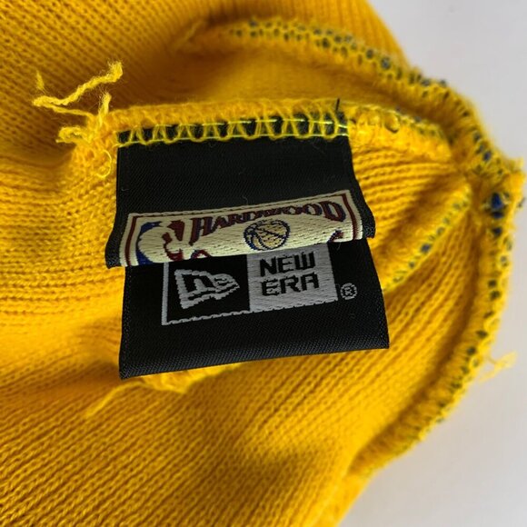 Golden State Warriors NBA Blue Gold New Era Hardwood Classics Beanie Cap - Picture 4 of 4